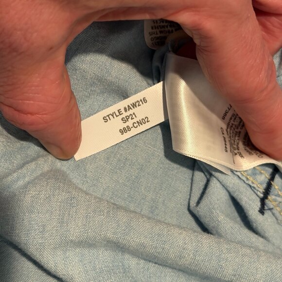 J. Crew Lightweight Denim Chambray Shirt Blue Size S - Picture 3 of 9